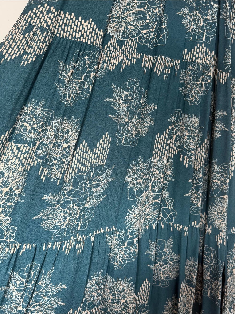Kahulaleʻa dress - Picture 3 of 3
